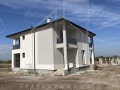 Продава КЪЩА, област Пловдив, с. Брестник • 315000 € / 616086.45 лв. • 76863438 5