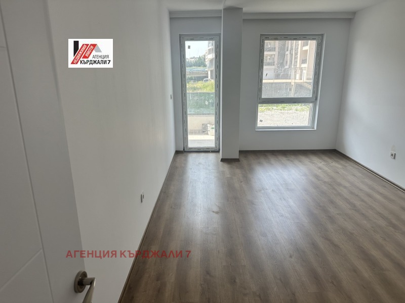 En venta  1 dormitorio Kardzhali , Vazrozhdentsi , 82 metros cuadrados | 72495575 - imagen [4]