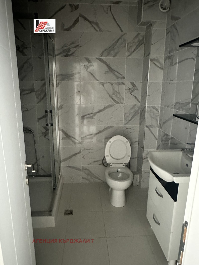 En venta  1 dormitorio Kardzhali , Vazrozhdentsi , 82 metros cuadrados | 72495575 - imagen [7]