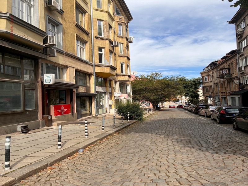 À venda  3 quartos Sofia , Centar , 110 m² | 61302656 - imagem [2]