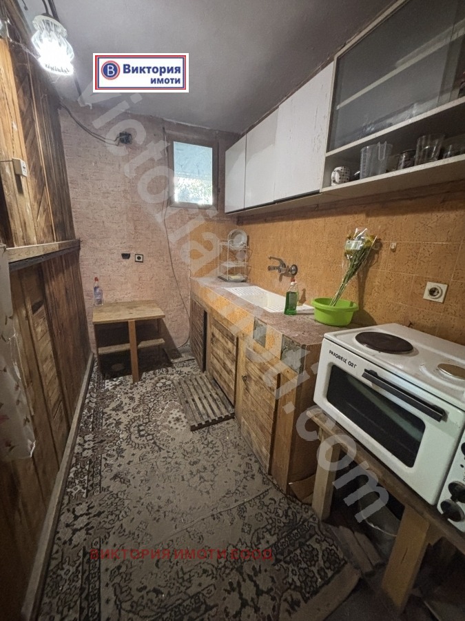 Продава КЪЩА, с. Джулюница, област Велико Търново, снимка 5 - Къщи - 52144756