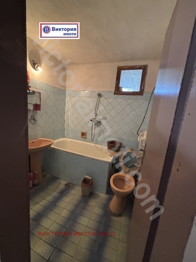 Продава КЪЩА, с. Джулюница, област Велико Търново, снимка 6 - Къщи - 52144756