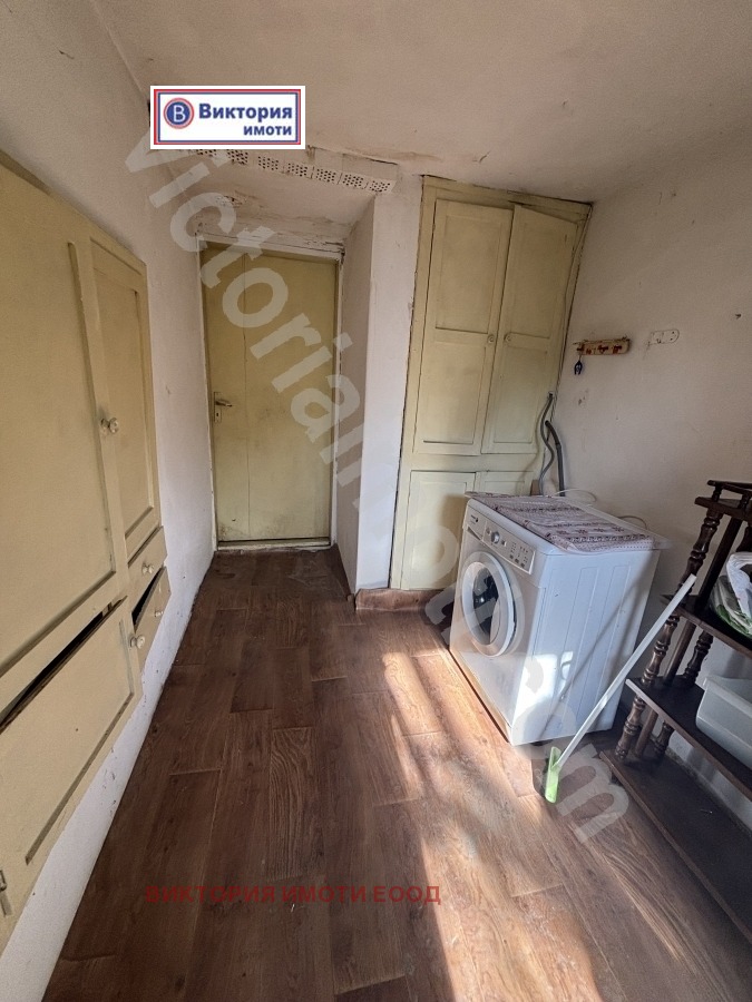 Продава КЪЩА, с. Джулюница, област Велико Търново, снимка 4 - Къщи - 52144756