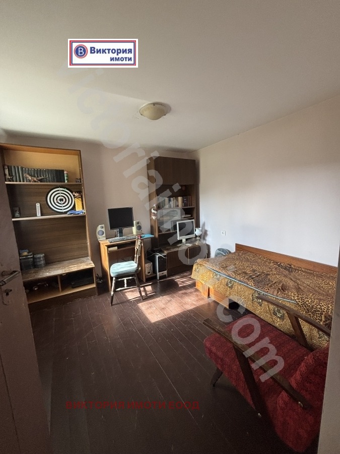 Продава КЪЩА, с. Джулюница, област Велико Търново, снимка 11 - Къщи - 52144756