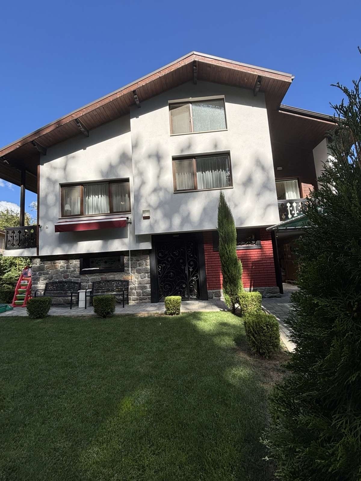 Продава КЪЩА, гр. София, с. Бистрица, снимка 2 - Къщи - 56357370