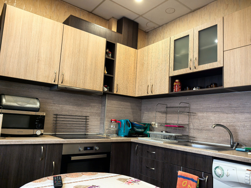 Продава 2-СТАЕН в град Перник, Изток - 60 кв.м / 72 000 € » 140 819.76 лв., ВАЛ ИМОТИ