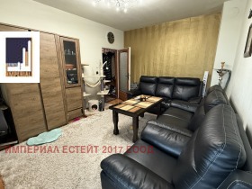 3-стаен град Варна, Цветен квартал 1