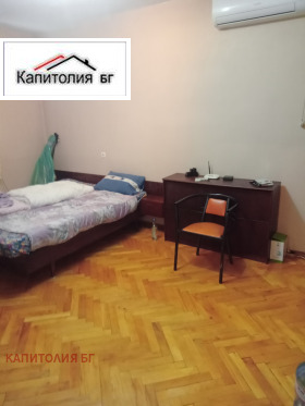 Продава 3-стаен