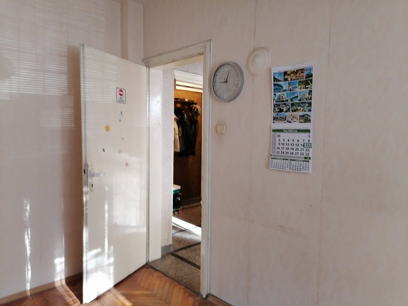 Продава  2-стаен град София , Света Троица , 67 кв.м | 37766896 - изображение [6]
