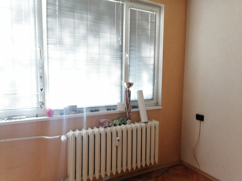 Продава  2-стаен град София , Света Троица , 67 кв.м | 37766896 - изображение [3]