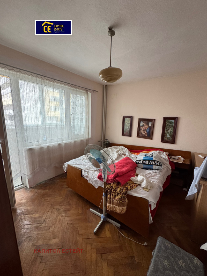 Продава 3-СТАЕН, гр. Плевен, Широк център