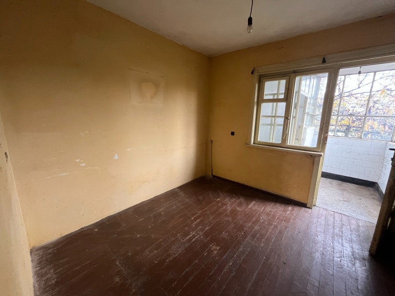 Продава КЪЩА, гр. Казанлък, област Стара Загора, снимка 7 - Къщи - 52163048