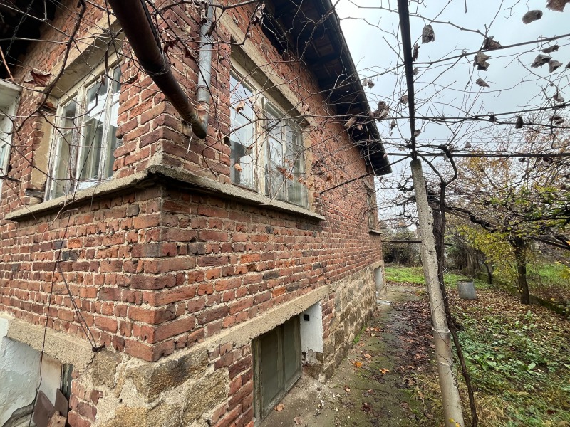 Продава КЪЩА, гр. Казанлък, област Стара Загора