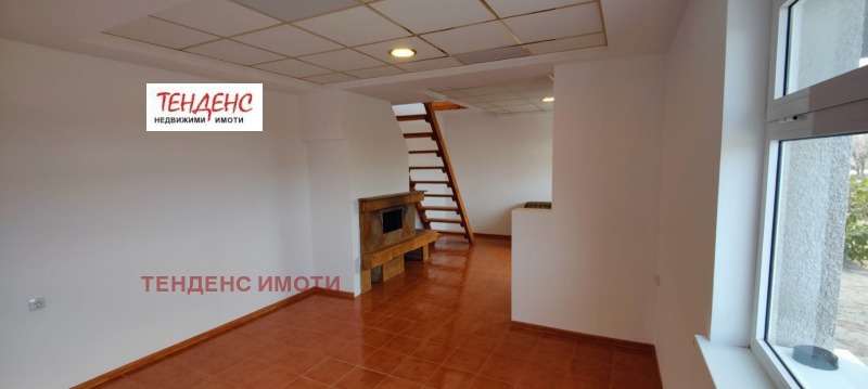 Продава КЪЩА, гр. Кърджали, Резбарци, снимка 2 - Къщи - 52246282