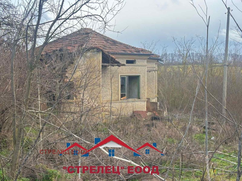 Продава КЪЩА, с. Котленци, област Добрич