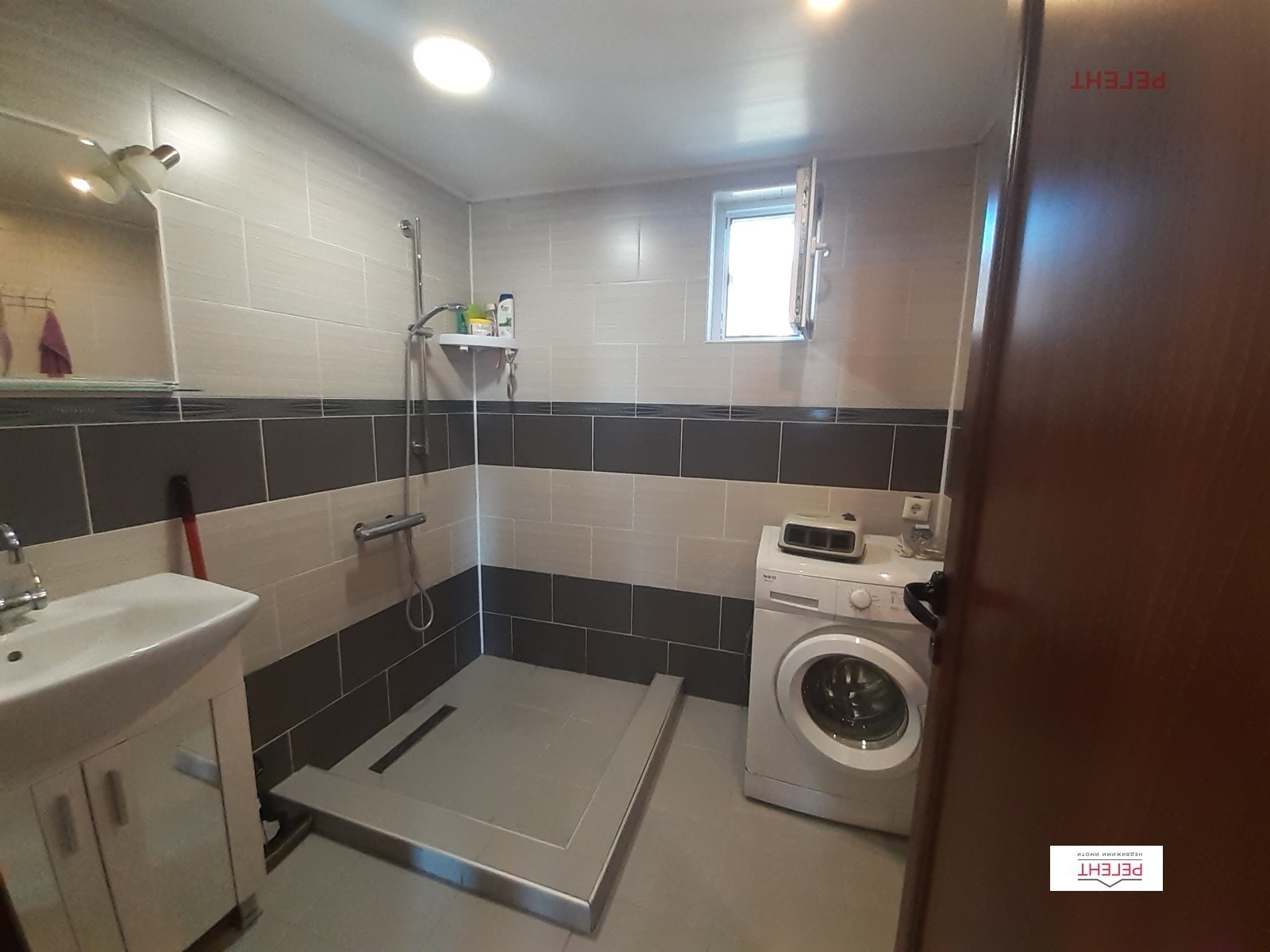 Продава ВИЛА, гр. Севлиево, област Габрово, снимка 11 - Вили - 53827467