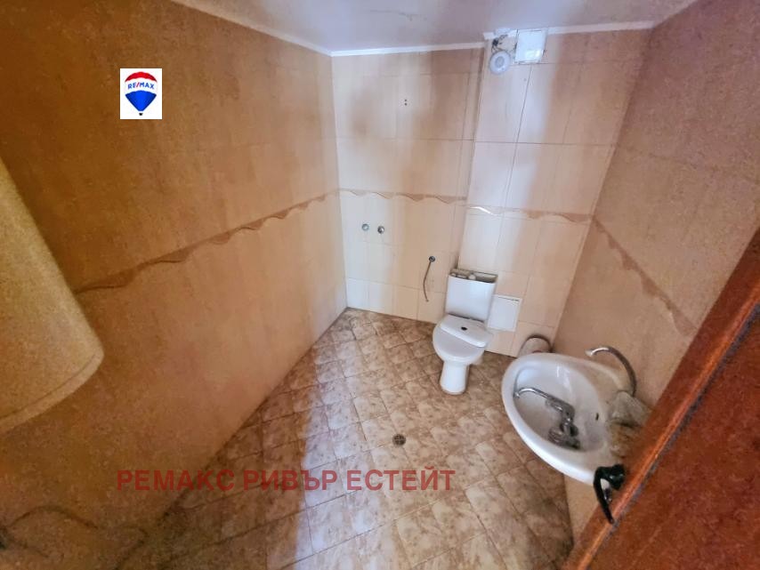 Продава САМОСТОЯТЕЛНА СГРАДА | Imot.bg — изображение 10