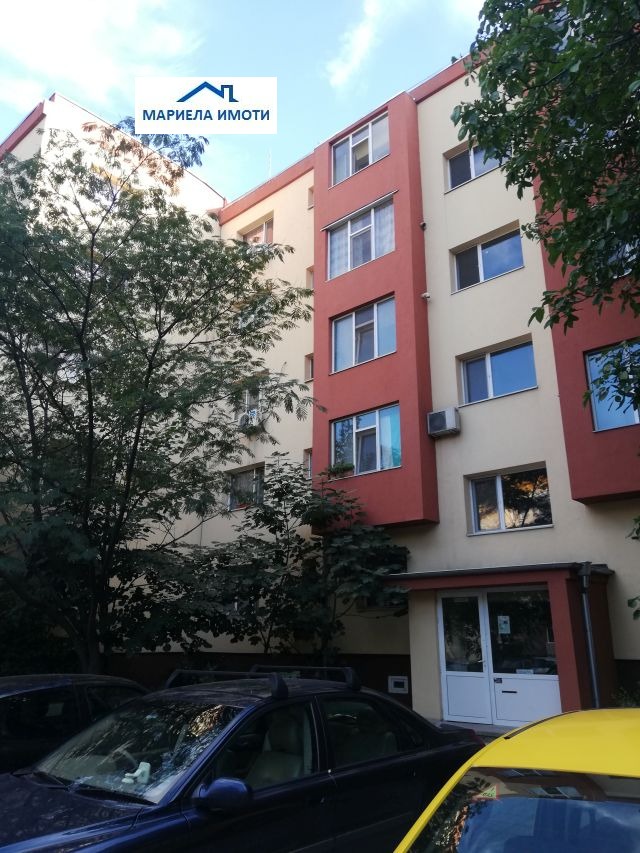 Продава  3-стаен град Пловдив , Изгрев , 80 кв.м | 82940453