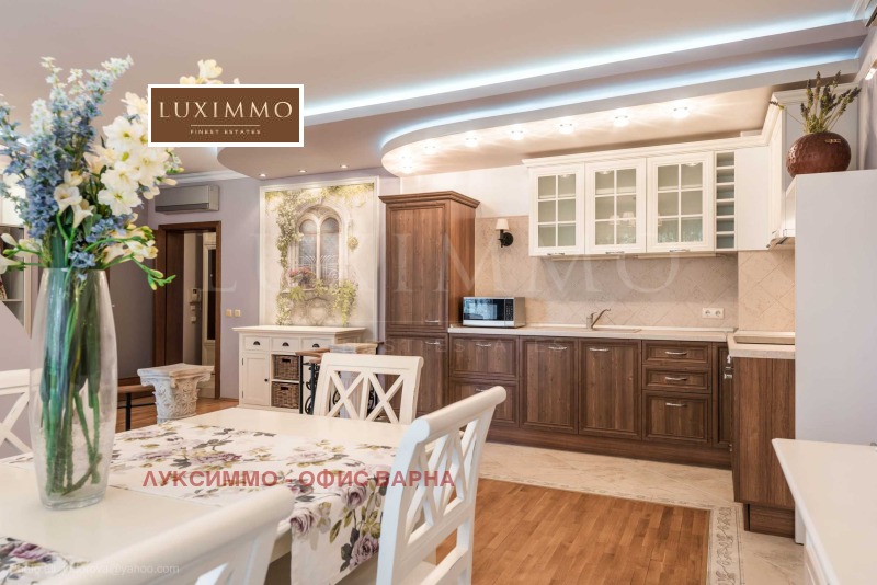 En venta  2 dormitorios Varna , k.k. Sv.Sv. Konstantin i Elena , 139 metros cuadrados | 57429311 - imagen [9]