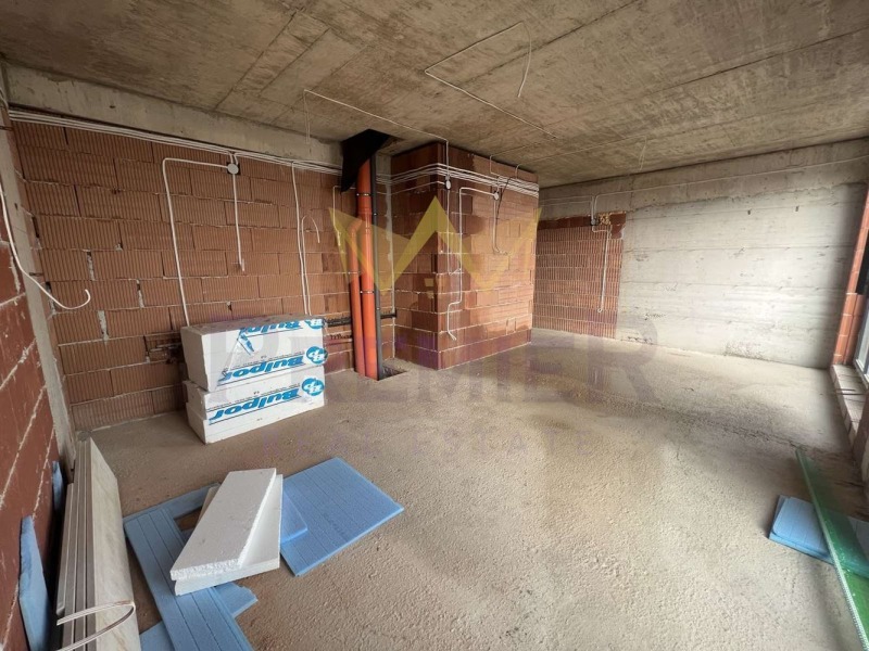 Продава 3-СТАЕН, гр. Варна, Изгрев, снимка 2 - Апартаменти - 52824256