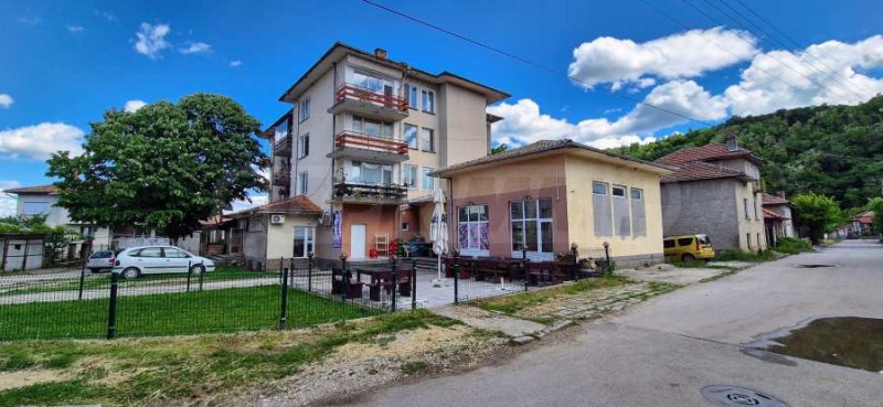 На продаж  Магазин область Габрово , Севлиево , 195 кв.м | 42781542