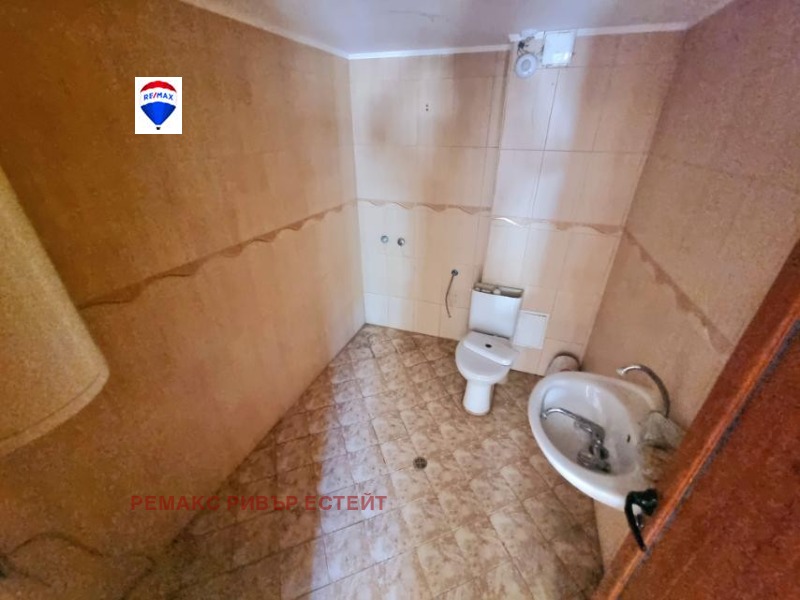 Продава БИЗНЕС ИМОТ, гр. Русе, Средна кула, снимка 9 - Други - 50989221