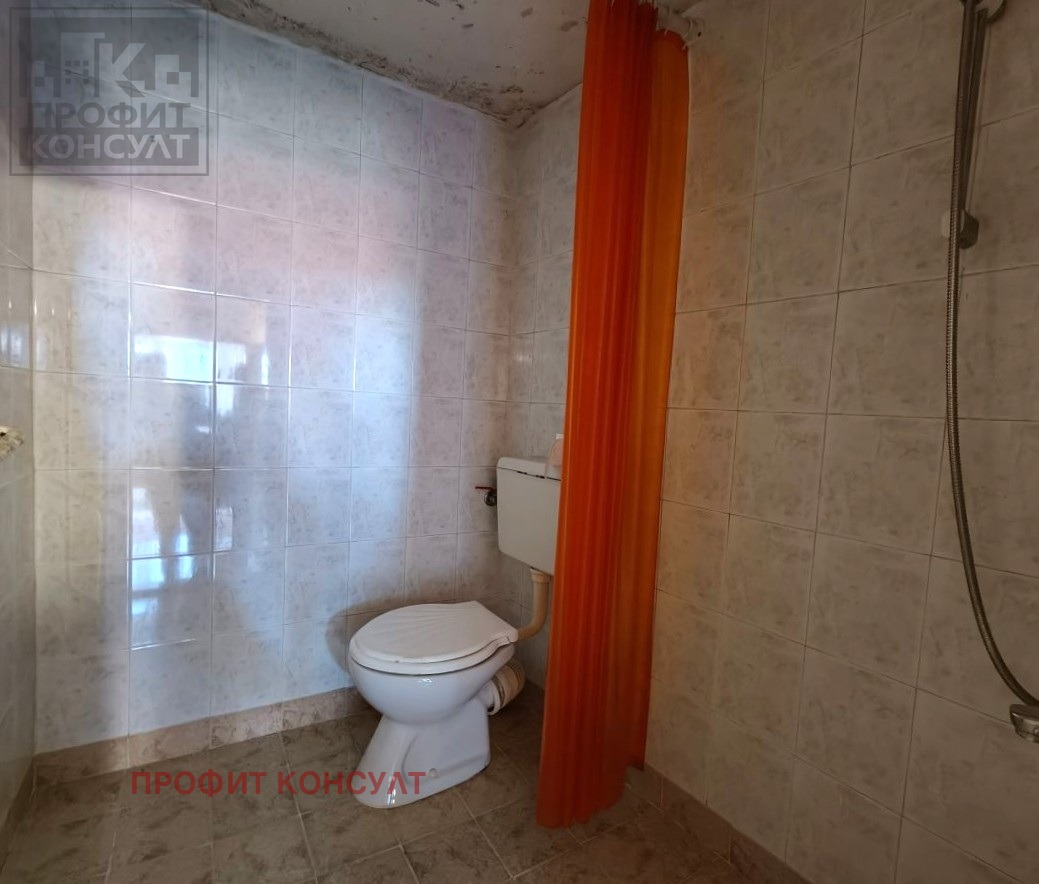 Продава ЕТАЖ ОТ КЪЩА, гр. Велико Търново, Център, снимка 15 - Етаж от къща - 54425690