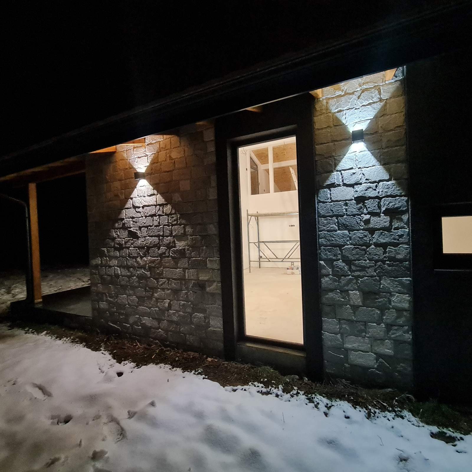 Продава КЪЩА, гр. София, с. Железница, снимка 2 - Къщи - 51650904