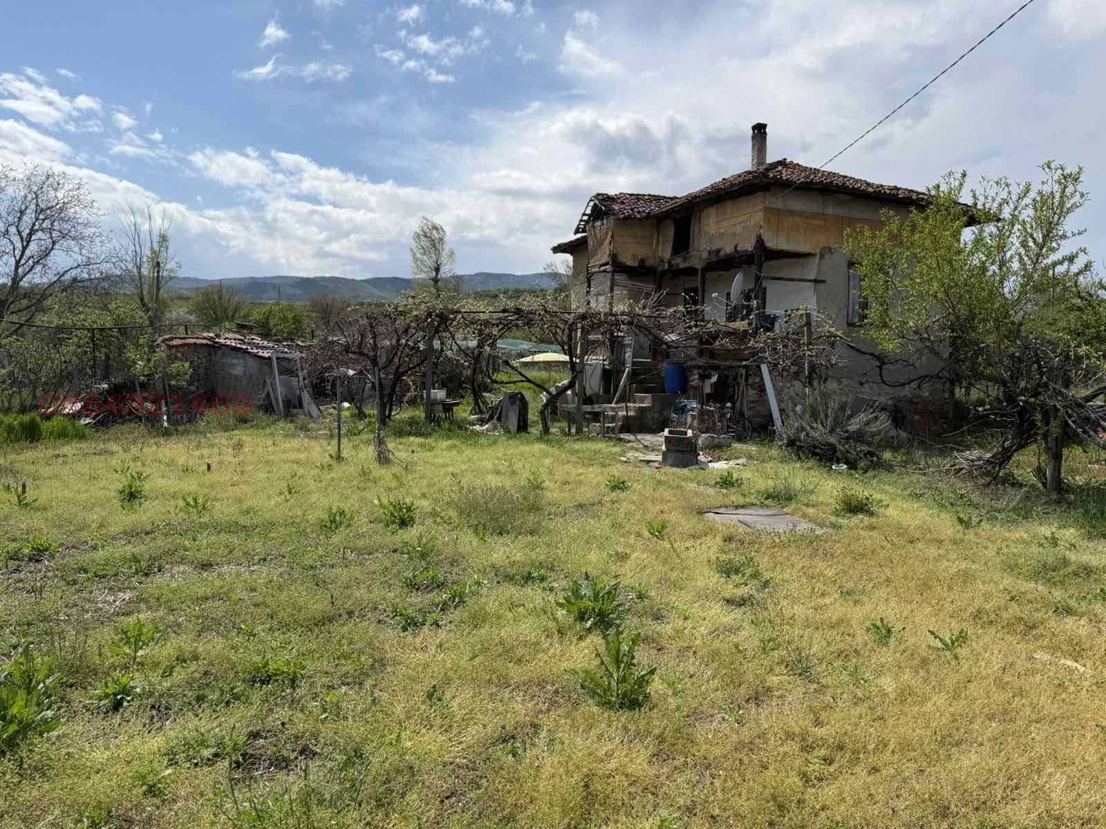 Продава КЪЩА, с. Боровец, област Кюстендил