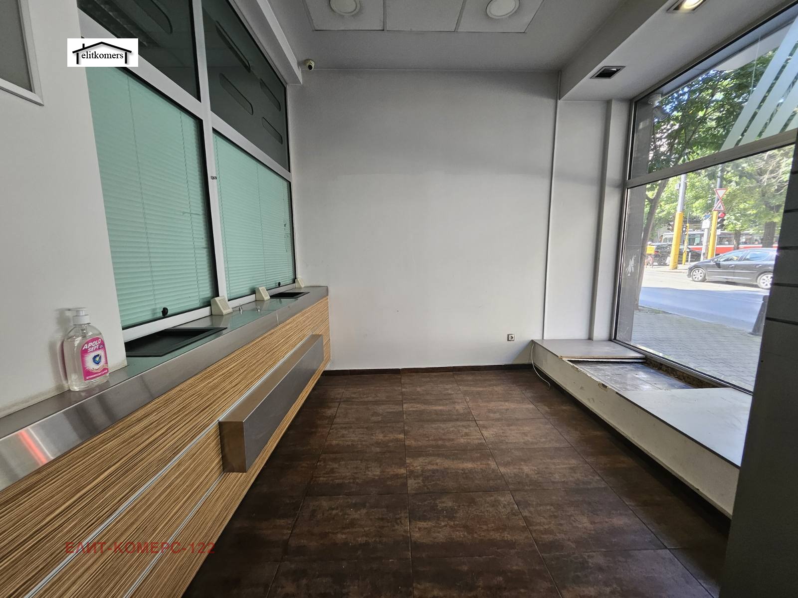 Продава МАГАЗИН, гр. София, Център, снимка 2 - Магазини - 54081654