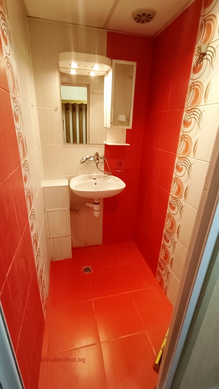 Zu verkaufen  1 Schlafzimmer Ruse , Tscharodejka - Jug , 68 qm | 84006473 - Bild [16]