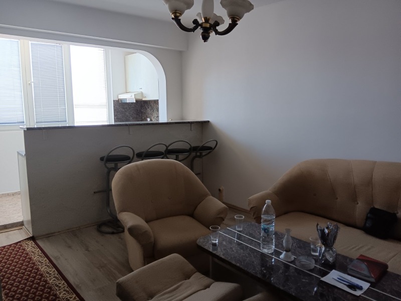 Продава  2-стаен град Пловдив , Изгрев , 48 кв.м | 32190470 - изображение [2]