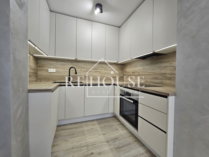 Продава 3-СТАЕН, гр. Варна, Лятно кино Тракия, снимка 2 - Апартаменти - 52795354