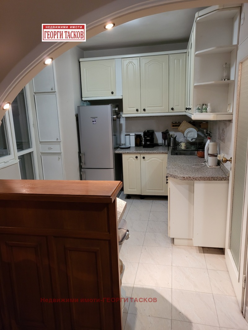 Продава 3-СТАЕН, гр. Русе, Възраждане, снимка 4 - Апартаменти - 53136134