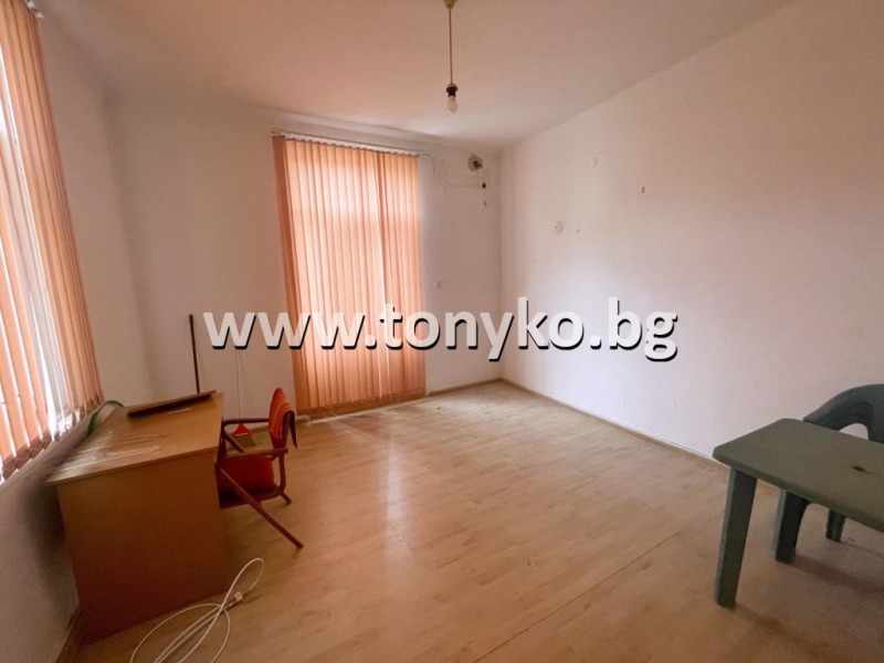 Te koop  Huis Plovdiv , Tsentar , 240 m² | 16195530