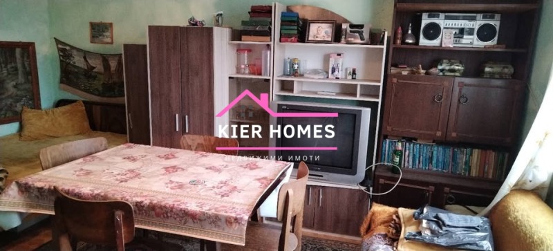 Продава КЪЩА, с. Стрелец, област Стара Загора, снимка 6 - Къщи - 52358863