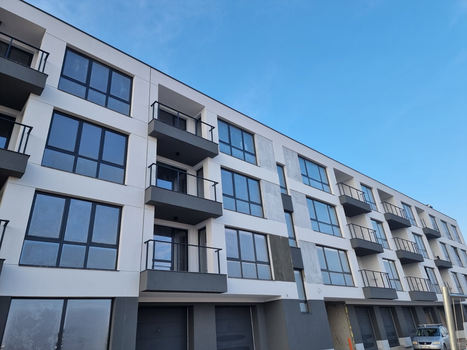 Продава 2-СТАЕН, гр. Пловдив, Остромила, снимка 2 - Апартаменти - 48783995