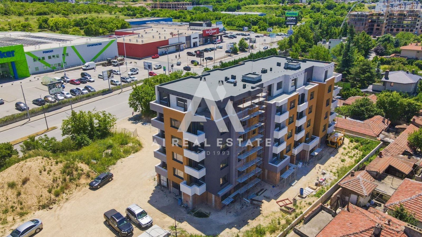 Продава 3-СТАЕН, гр. Плевен, Широк център