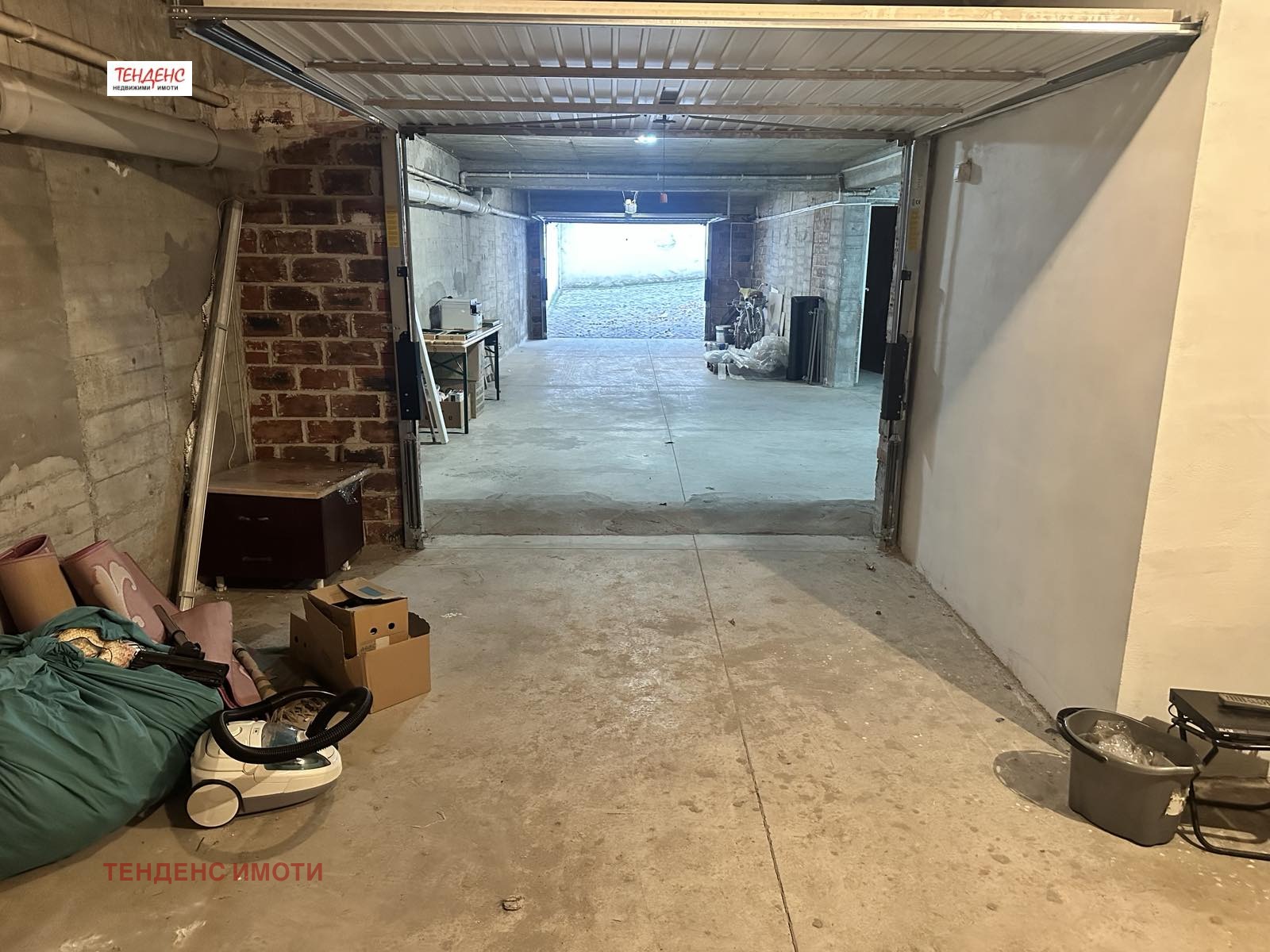 Продава ГАРАЖ, ПАРКОМЯСТО, гр. Кърджали, Център