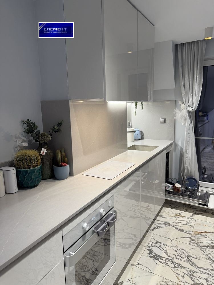 Продава 2-СТАЕН, гр. Пловдив, Център, снимка 8 - Апартаменти - 53119016