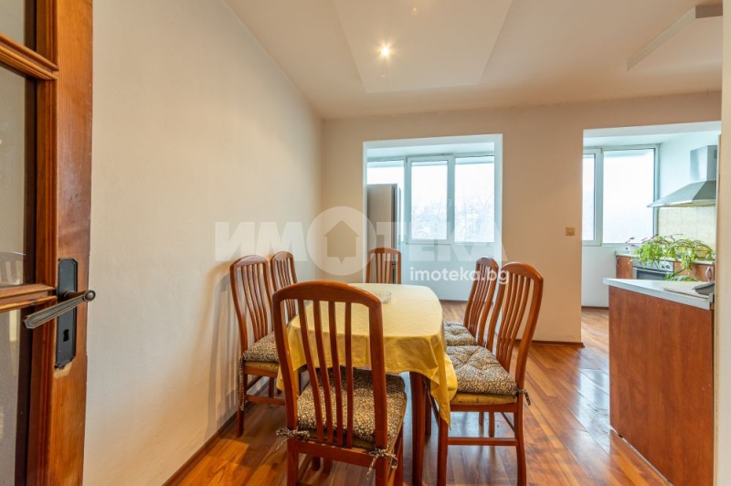 Продава 3-СТАЕН, гр. Варна, Лятно кино Тракия, снимка 9 - Апартаменти - 53083556