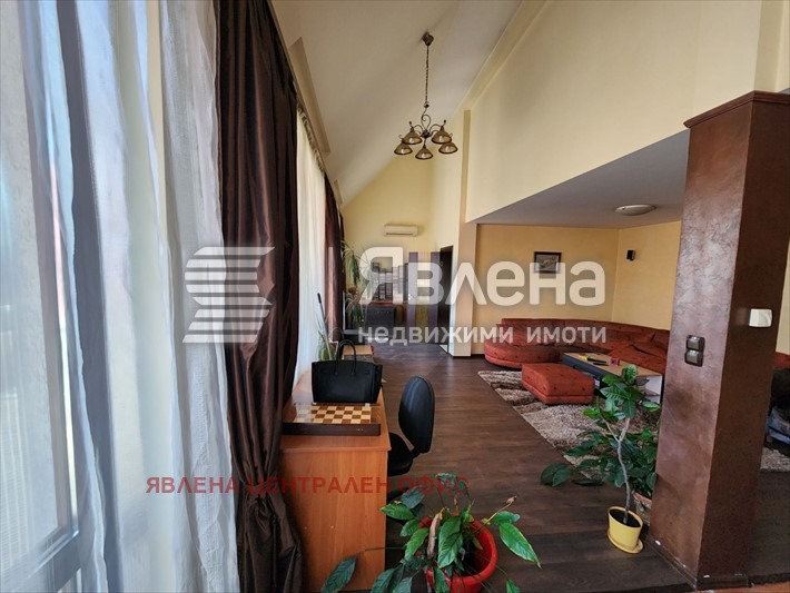 Продава МНОГОСТАЕН, гр. София, Център, снимка 2 - Апартаменти - 56264228