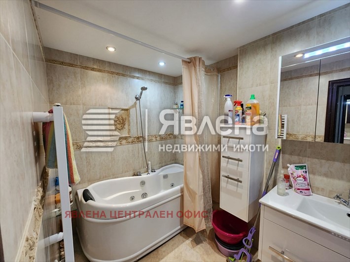 Продава МНОГОСТАЕН, гр. София, Център, снимка 10 - Апартаменти - 56264228