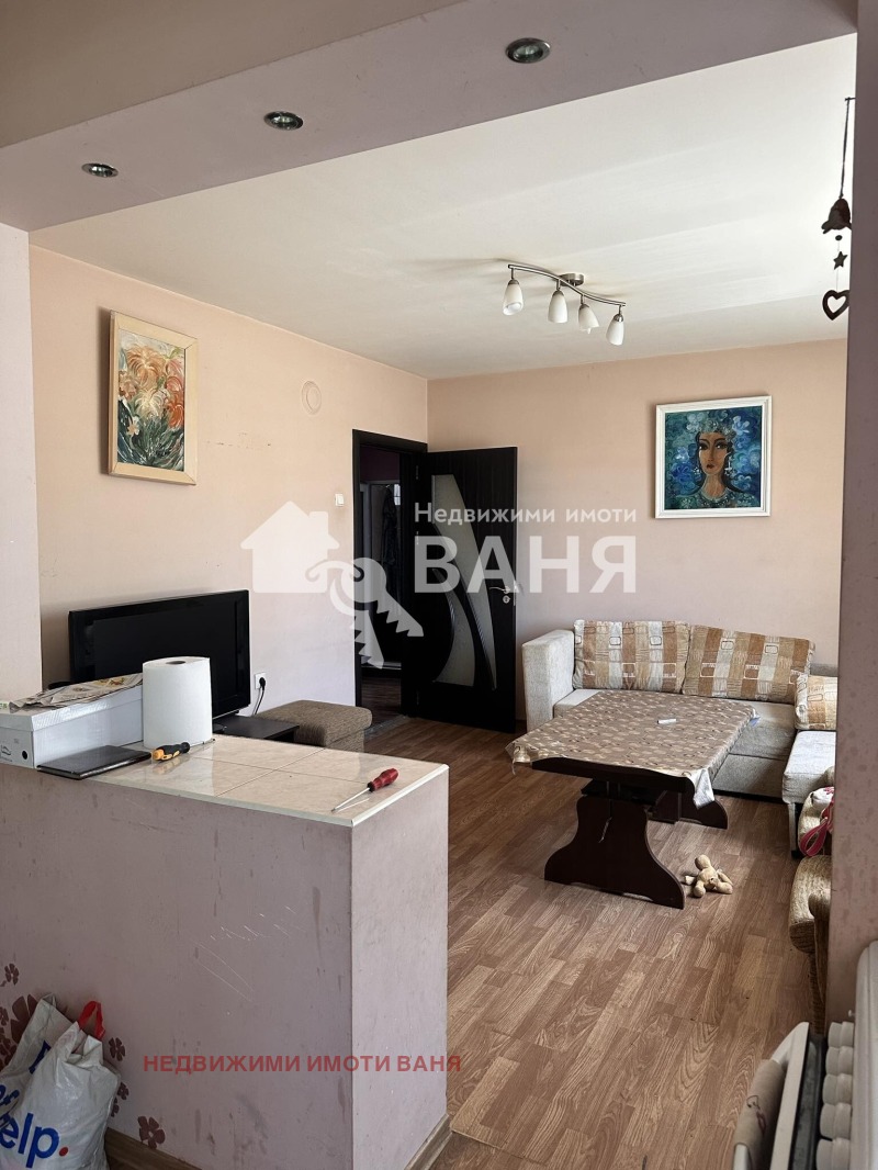 Продава  Етаж от къща, област Пловдив, гр. Карлово • 92 250 EUR • ID 60462881 — holmes.bg - [1] 