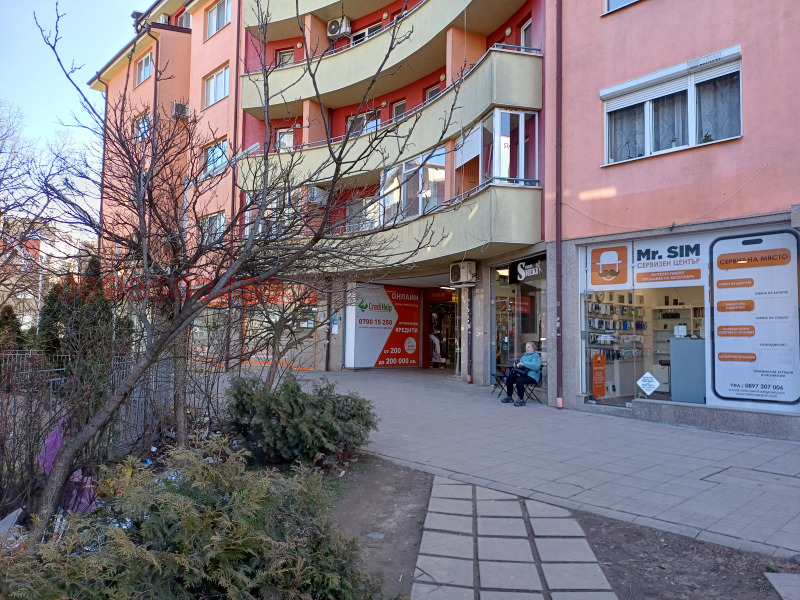 Продава МАГАЗИН в град София, Студентски град - 35 кв.м / 298 765 € » 584 333.55 лв.