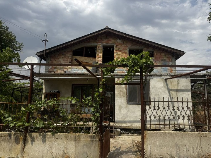 Продава  Къща област Бургас , с. Ливада , 140 кв.м | 72149466