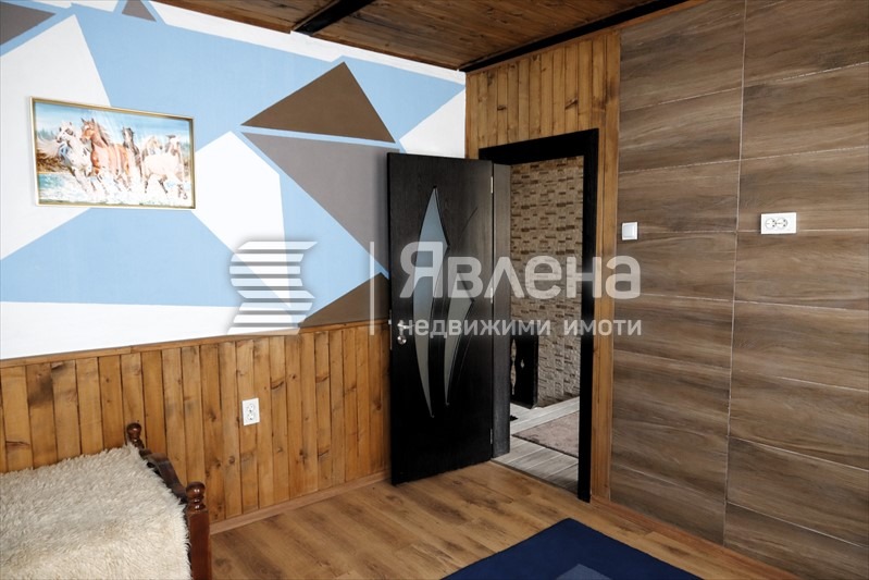 Продава КЪЩА, с. Свежен, област Пловдив, снимка 12 - Къщи - 54232241