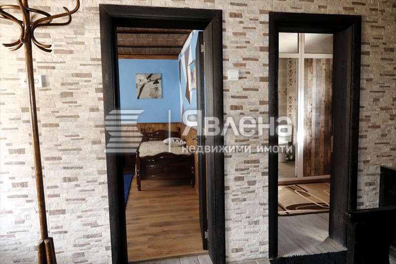 Продава КЪЩА, с. Свежен, област Пловдив, снимка 14 - Къщи - 54232241