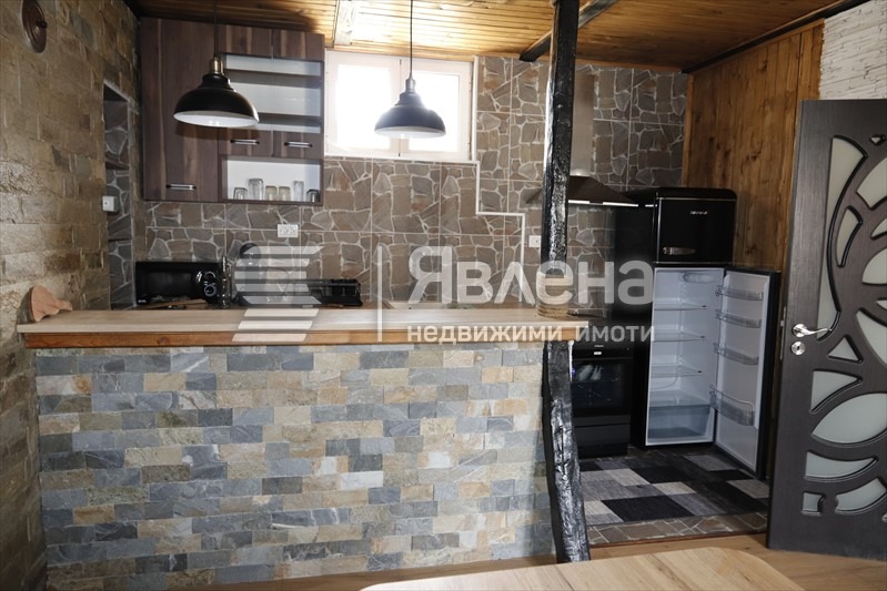 Продава КЪЩА, с. Свежен, област Пловдив, снимка 8 - Къщи - 54232241