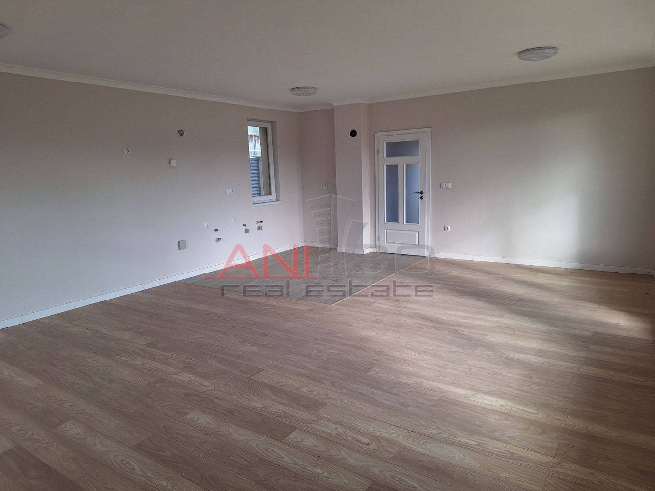 Продава КЪЩА, гр. Варна, м-т Горна Трака, снимка 2 - Къщи - 53982970